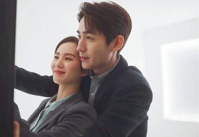 赵薇说所有女演员都很难出头，她没看到杨幂、周冬雨的作品吗