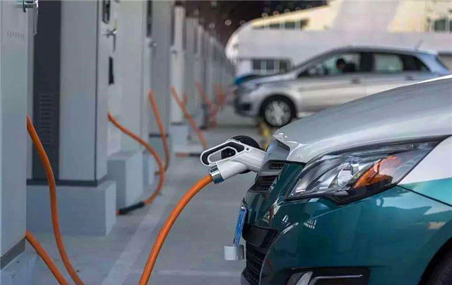 新能源车电池省