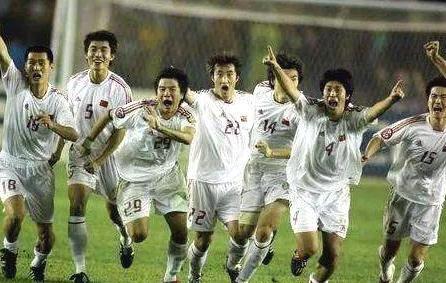 中国男足亚洲杯回顾:最佳成绩2次亚军 上届小