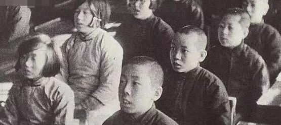 日本占据东北建立伪满国,本想通过教育对孩子
