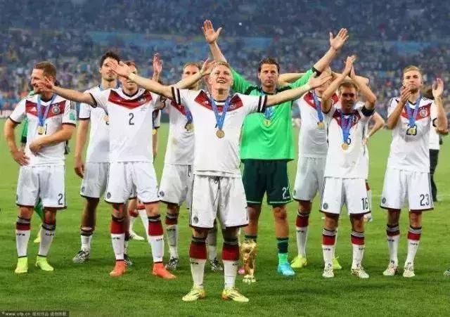 被称男版迪丽热巴的德国球星,世界杯首战输了