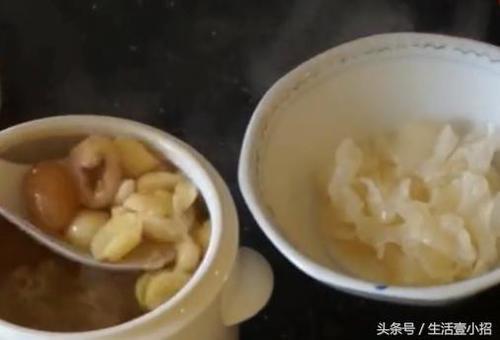 莲子太硬煮不烂?教你1个小方法,水里加点它,快