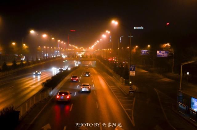 大年除夕阖家团圆看春晚时，外面城市的样子你可见过