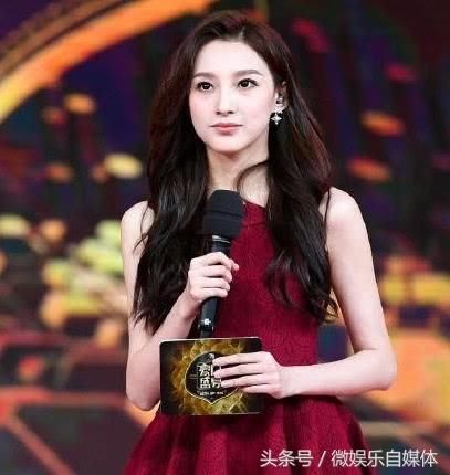 世界杯超火女主播马凡舒,颜值酷似张柏芝