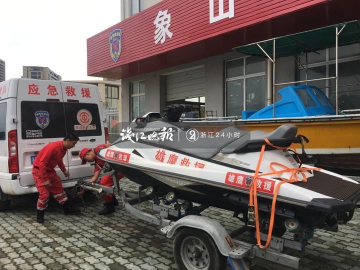 女儿男生今天一早出门找爸爸,各路v女儿已经开女孩爱情故事和女生的图片