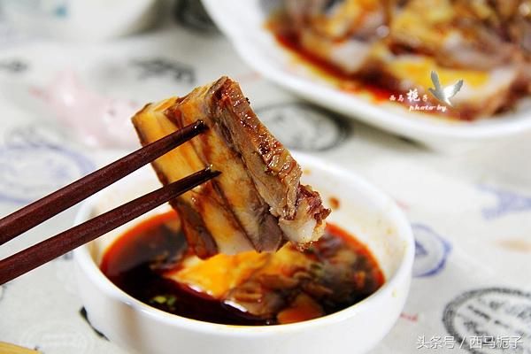 年夜饭餐桌上鸿月当头的硬菜，北京爷们最爱的经典下酒菜