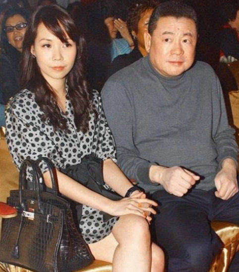 刘銮雄刚刚换完肾,却将迎来他的第7个孩子