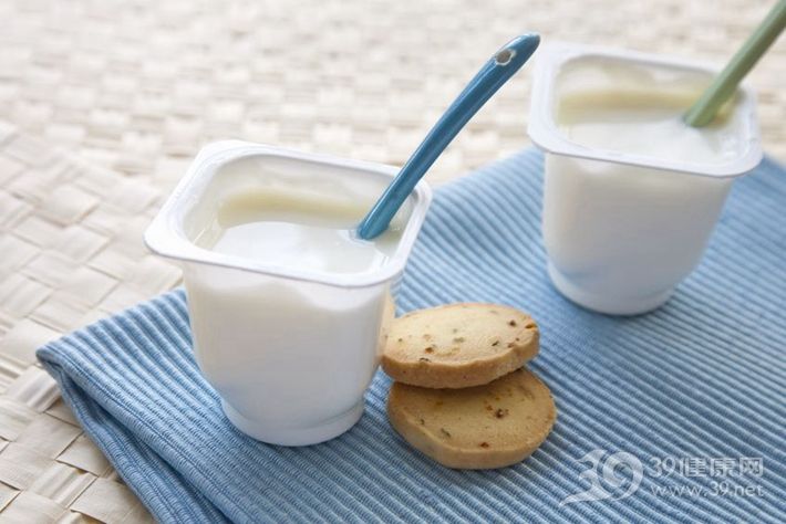 健康人每天宜喝多少酸奶?喝酸奶别犯5个错!