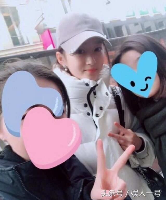 又长个了?关晓彤鹿晗维也纳甜蜜约会,女友太高