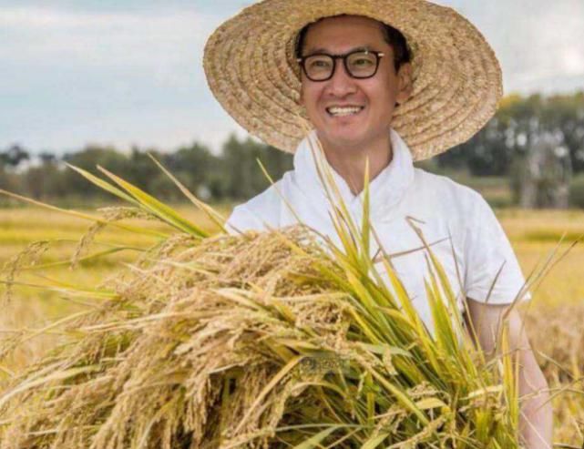 红得快，凉得更快4大明星，当初大红大紫，有的跑去务农