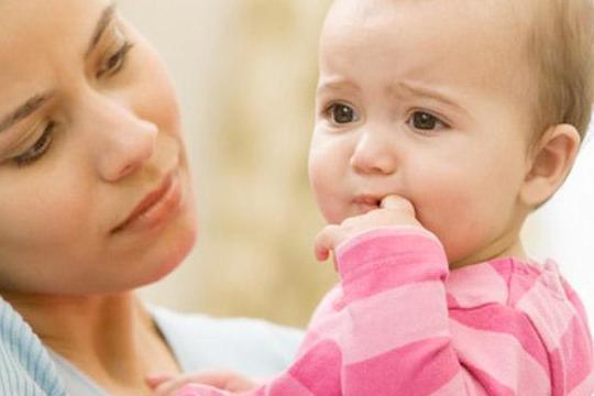 育儿说: 小孩感冒嗓子里有痰, 要不要吃头孢, 需