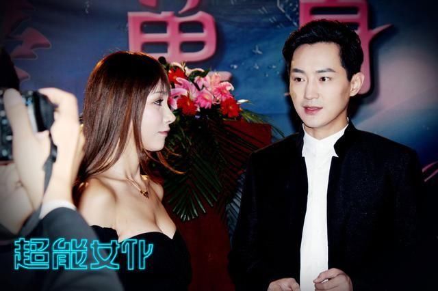 《超能女仆》探班斗胸吹充气娃娃趣闻多多