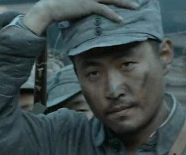 新老《亮剑》对比,网友:张大彪一个是真彪,另一个是真