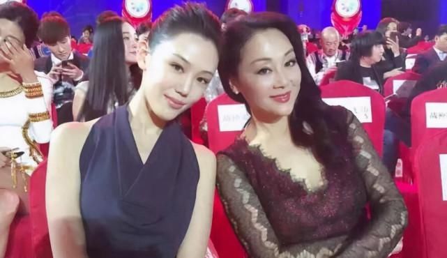 4对有颜值有名气的明星母女，第2对人人认识，第4对混得凄凉