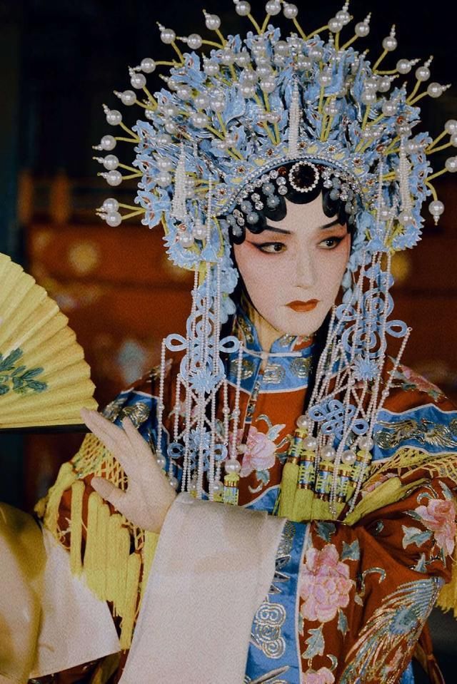 俊美天成阿云嘎，反串女装扮相太美愣是让我没认出来