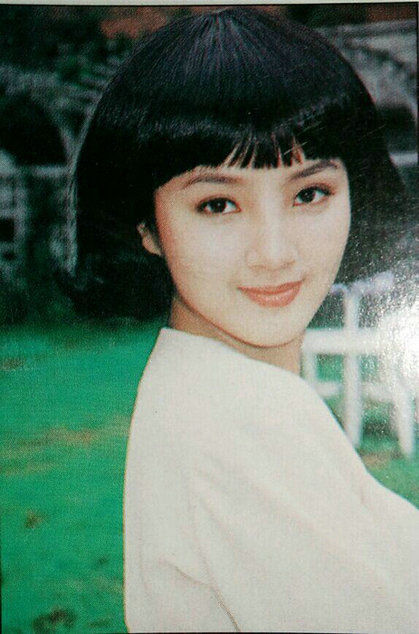 19岁出道美貌惊人,陈道明黄海冰为她配戏,可惜