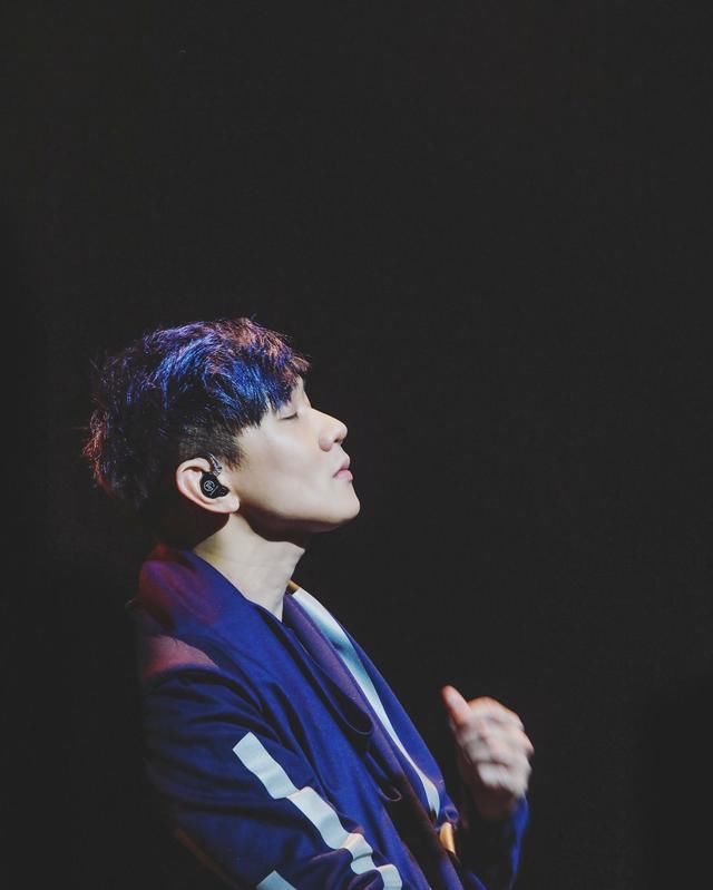 林俊杰圣所世界巡回演唱会门票秒没,粉丝抢票