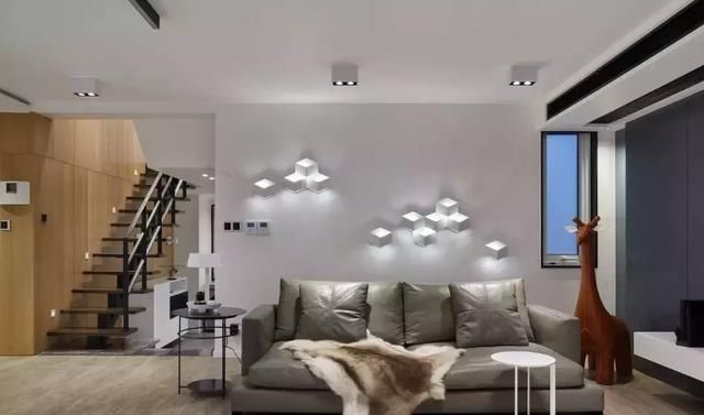 沙发背景墙装饰 t018423841a09fdc9ff.jpg