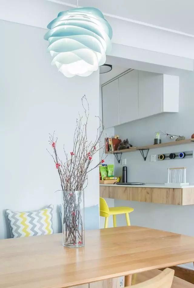 头一次见墙面这样刷漆的,70平小户型装修出来