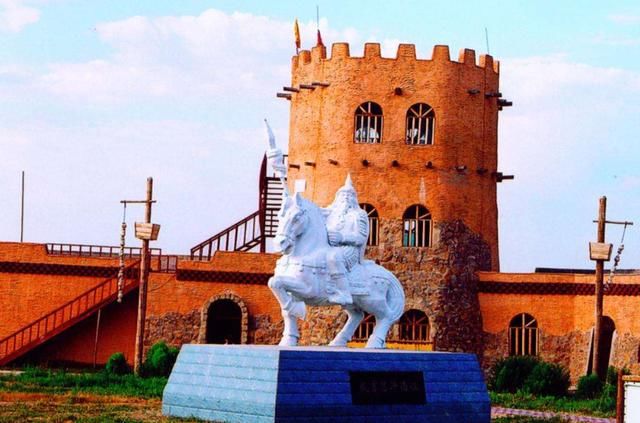 乌鲁木齐至霍尔果斯高铁计划明年开建,全线68