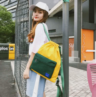 2018风靡校园的3款双肩包,时尚达人都get了,你