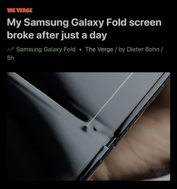 三星折叠屏手机Galaxy Fold翻车:外媒评测机屏