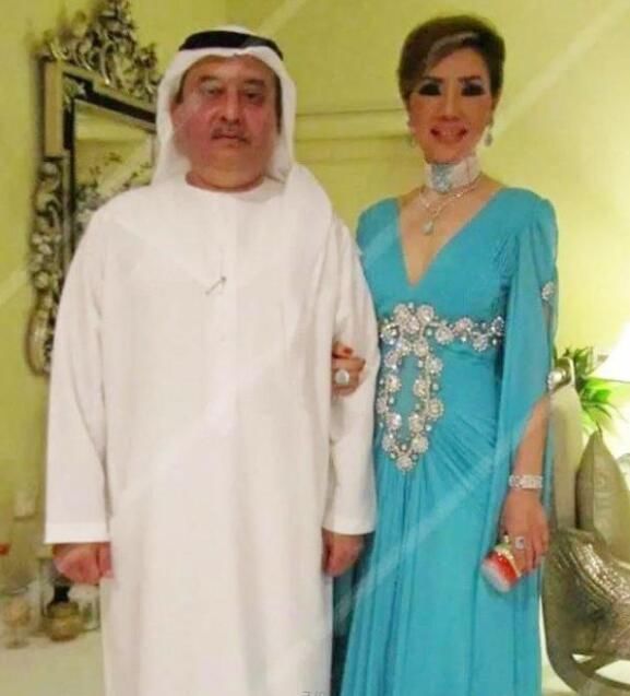 虽然穆娜之前也知道他老公不穷,但一起筹办婚礼时她才知道自己的老公
