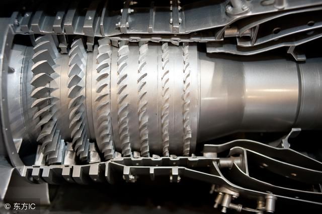 从蒸汽机到虫洞，人类不断发展，逐渐走向宇宙