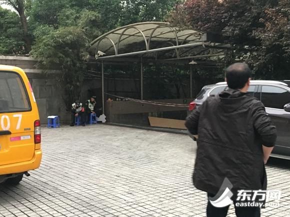 上海车库自然特斯拉已被送检 车主:拒绝将SD卡