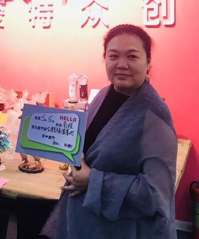 高颜值湾湾集体po照，没ta咔惨C