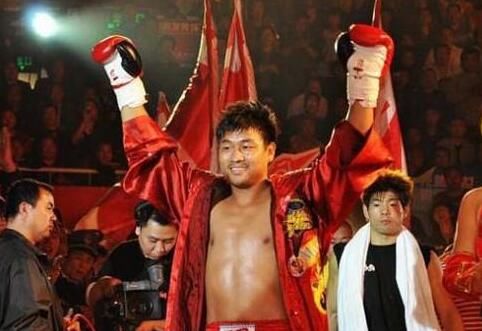 一招鲜不能吃遍天下!一龙惨遭KO绝非偶然,王洪