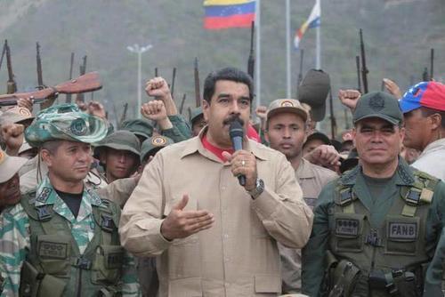 马杜罗:如果美国敢入侵委内瑞拉,特朗普将带着