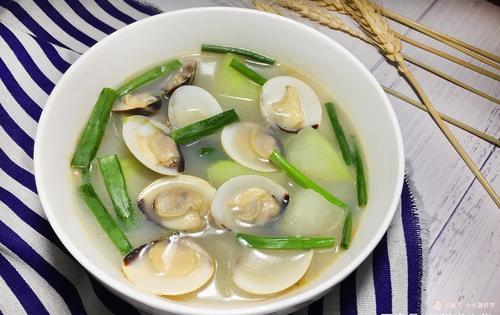 冬天内热外寒,喝这汤最好了,每周喝三次,清热利