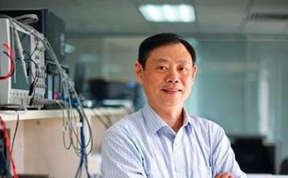 小米雷军宣布:联合创始人周光平和黄江吉离职