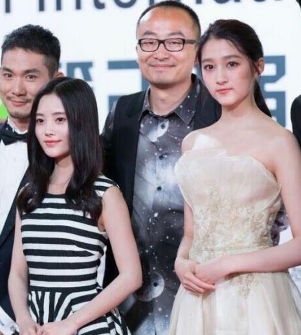 24岁鞠婧祎与21岁关晓彤同框合影被秒成渣,身