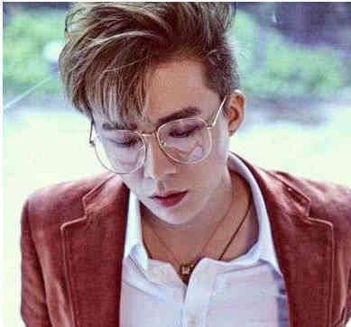 继费启鸣后,新任抖音一哥诞生,才华与颜值共存