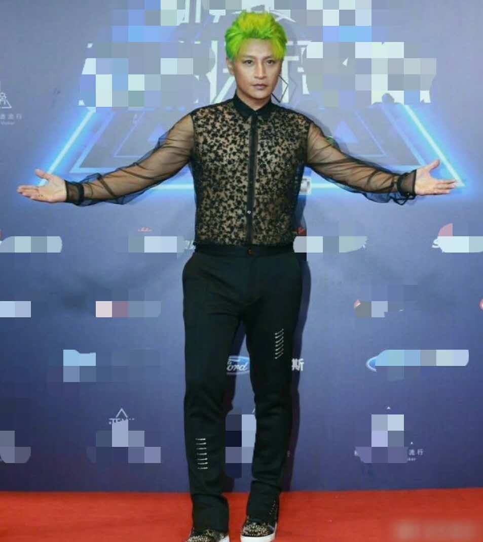 陈志朋雷人造型博关注?相比吴奇隆苏有朋他为