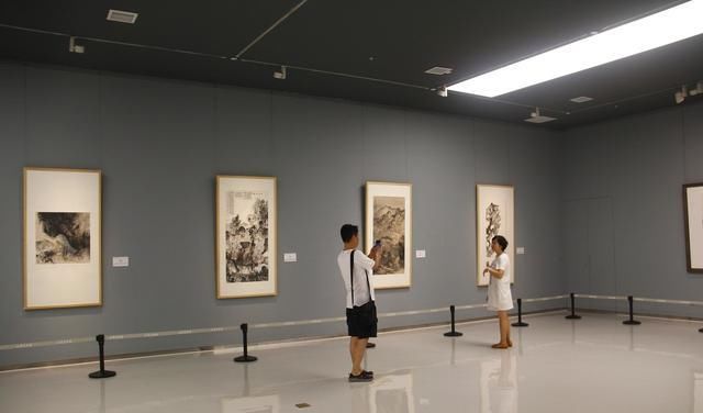 解读:下层书画艺术家的悲哀与魔咒,美协可一直错下去,但你不能 百家乐app
