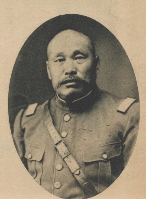 1933年孙殿英做了何事,深受全国好评?刘伯承都夸他做得好