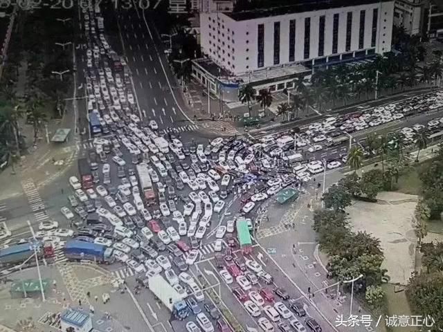 海口三大港口通航严重受影响,滞留的上万辆车辆扰民、鸣笛泄愤!