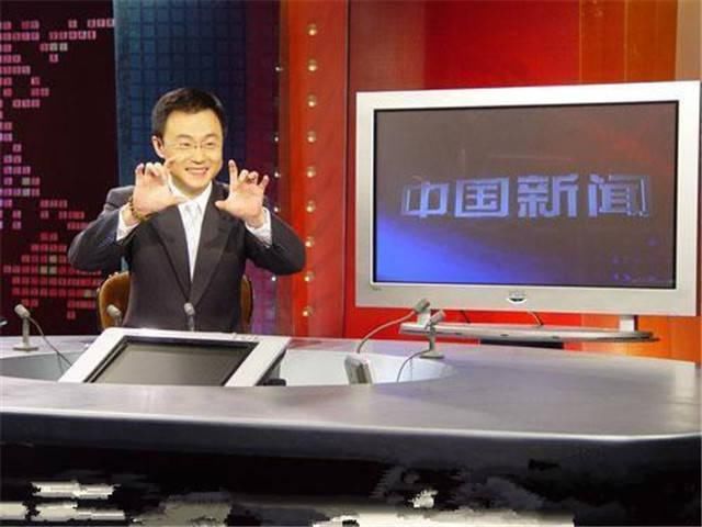 央视 quot;新国脸 quot;刚强,月亮姐姐做媒,娶2婚主持人春妮,儿子叫刚好