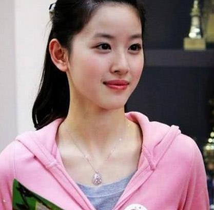 亚洲首富王健林,对?王思聪和刘强东互顶的事表