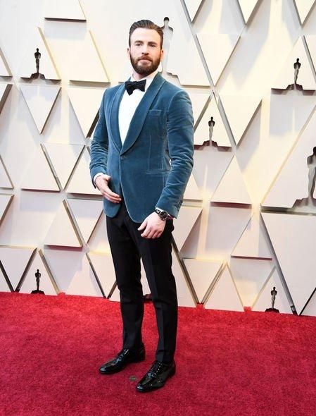 谈恋爱令他感到窒息!美国队长Chris Evans为何