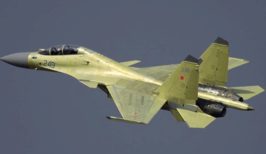 中国歼16战机强势来袭, 装备最新太行发动机, 