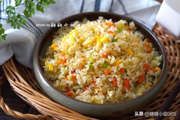 剩米饭不冷冻,让蛋炒饭也能粒粒分明又美味营养,原来关键在这里 fg电子游艺
