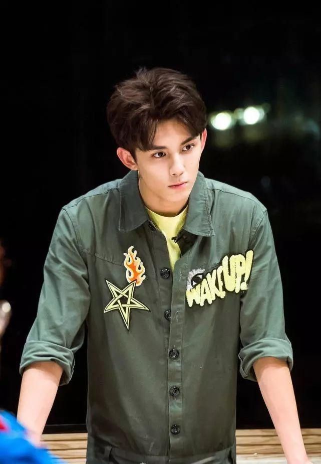 《明星大侦探》杨蓉归来自嘲长了个假脑子,喜