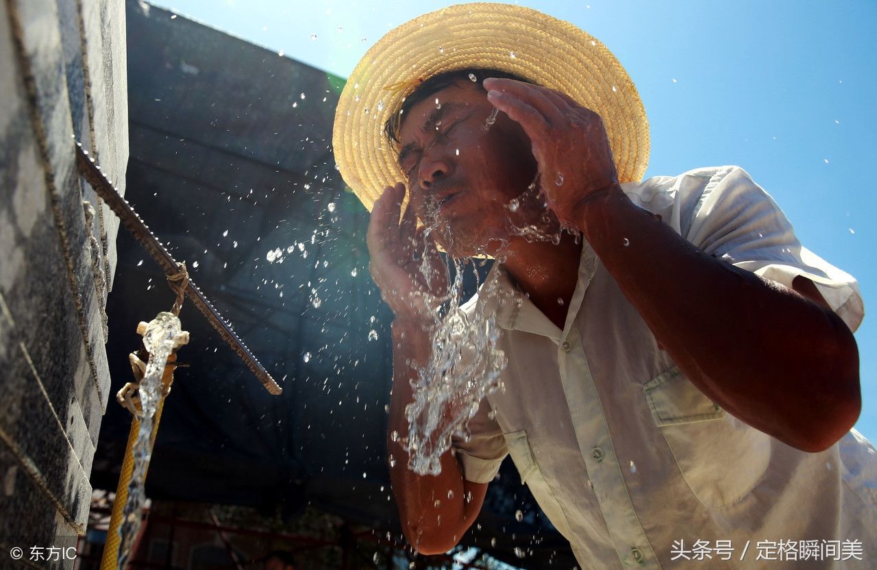 实拍:高温下农民工兄弟工地上的11个瞬间 有一张画面温暖着我们