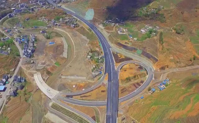 重磅:镇毕高速贵州段即将正式通车,本月29号开