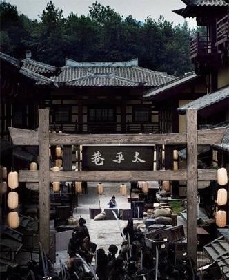 《赘婿》新剧照：郭麒麟宋轶让人窜戏，服化道精美，灯光惹人忧！