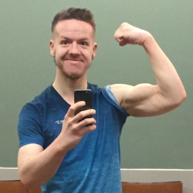 胖小伙选择跳绳减脂,体脂减到14%,看他坚持半